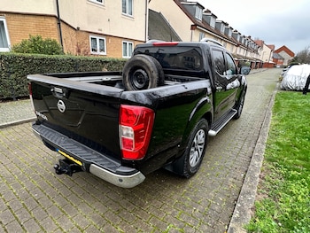 Used Nissan Navara 2017 for sale - 76961183: Photo
