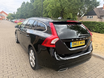 Used Volvo V60 2016 for sale - 79329018: Photo