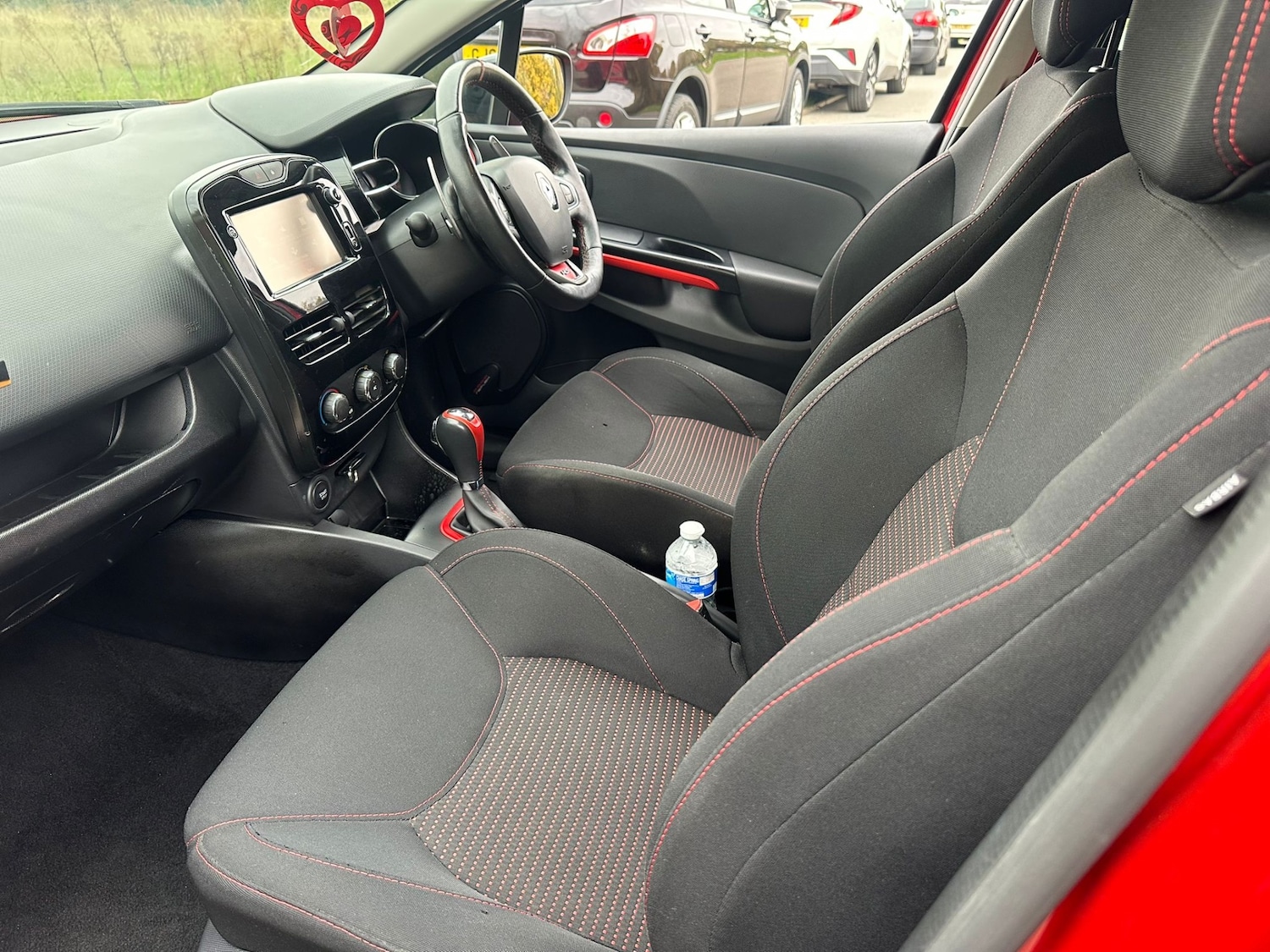 Used Renault Clio 2015 for sale - 76317252: Photo 18
