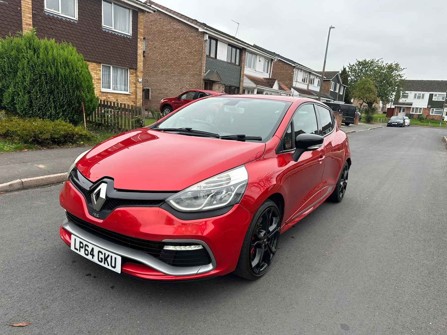Used Renault Clio 2015 for sale - 76317252: Photo 2