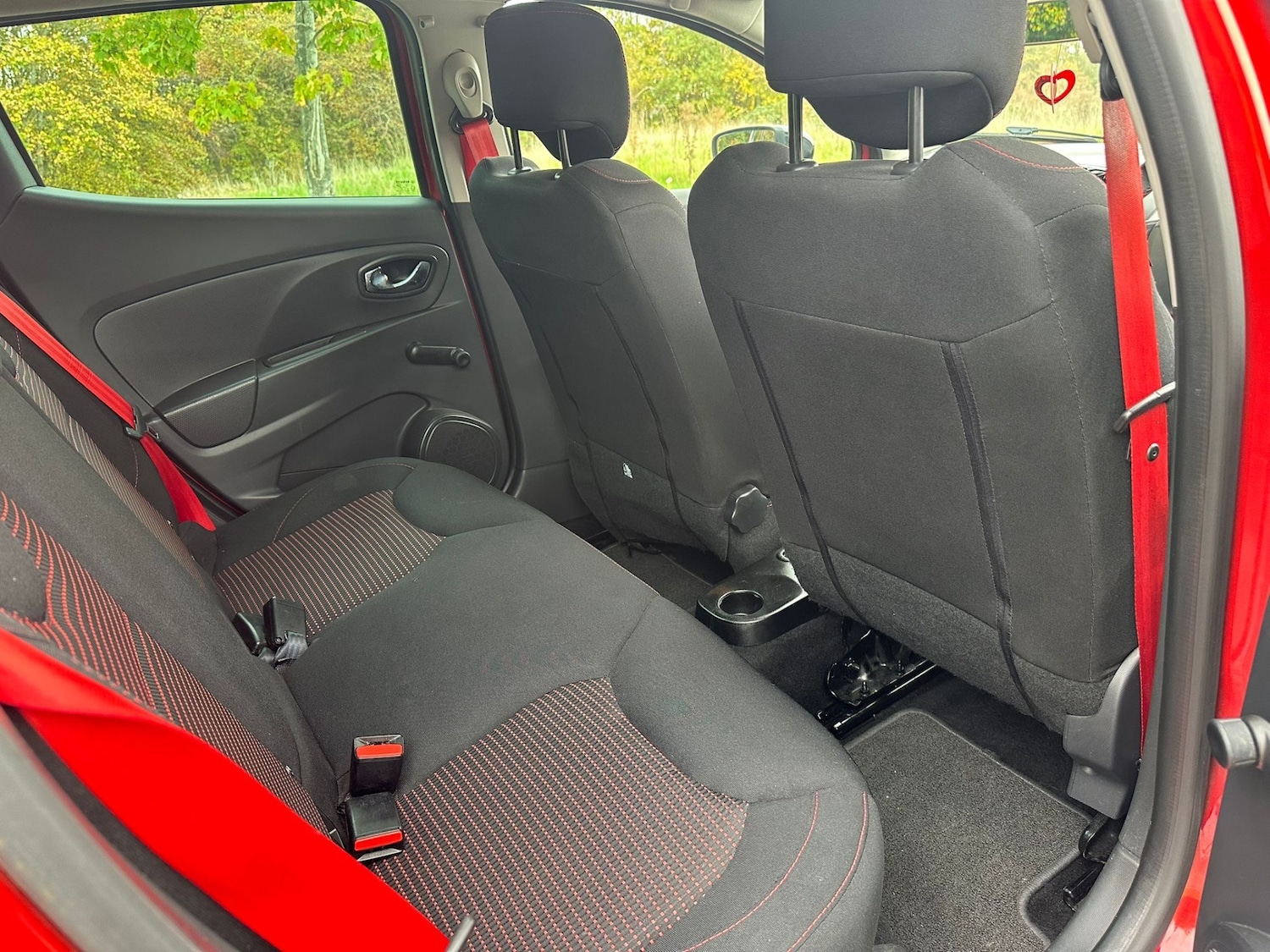 Used Renault Clio 2015 for sale - 76317252: Photo 23