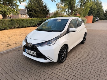Used Toyota AYGO 2015 for sale - 79450718: Photo