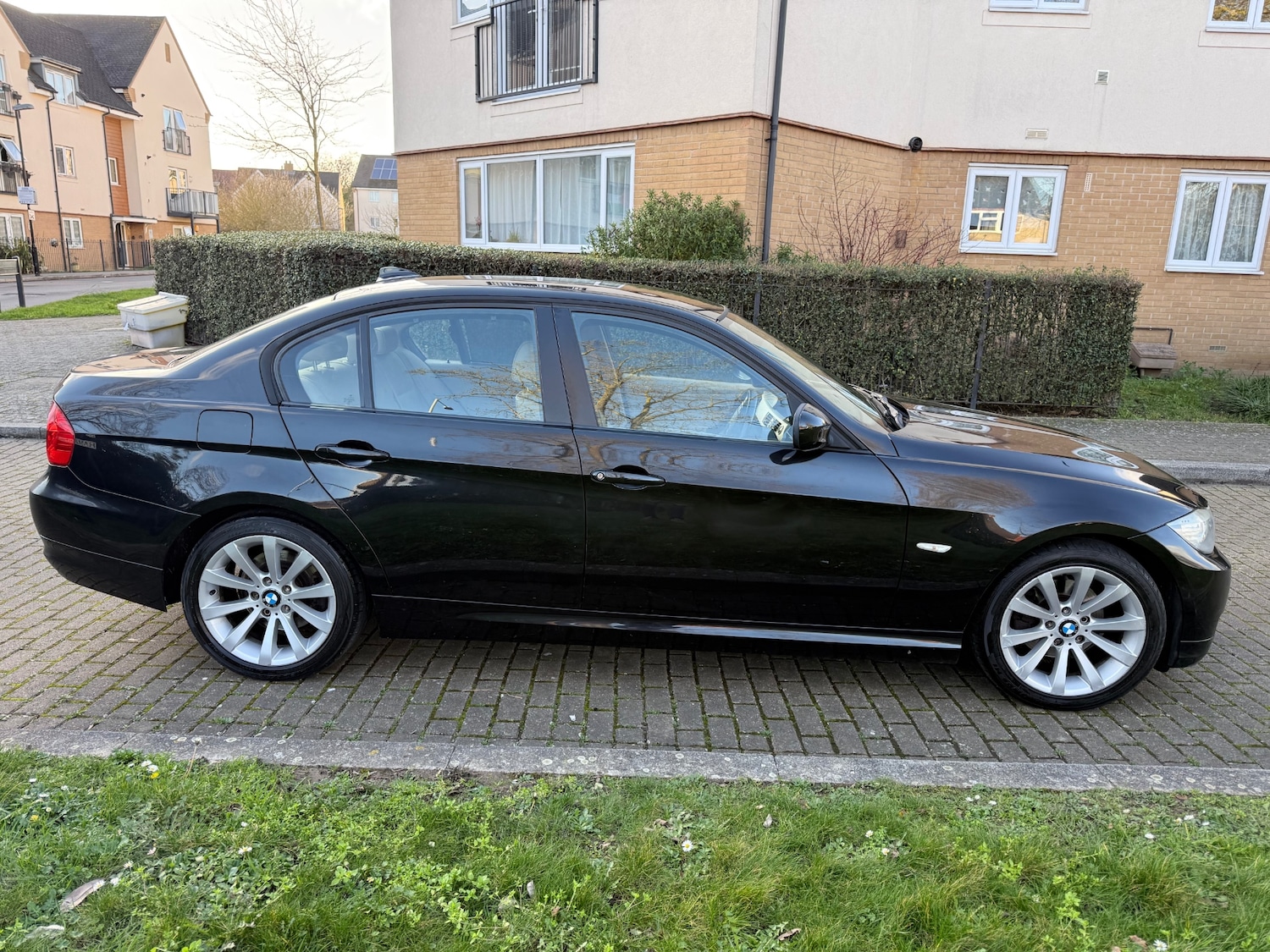 Used BMW 3 Series 2010 for sale - 77637113: Photo 5