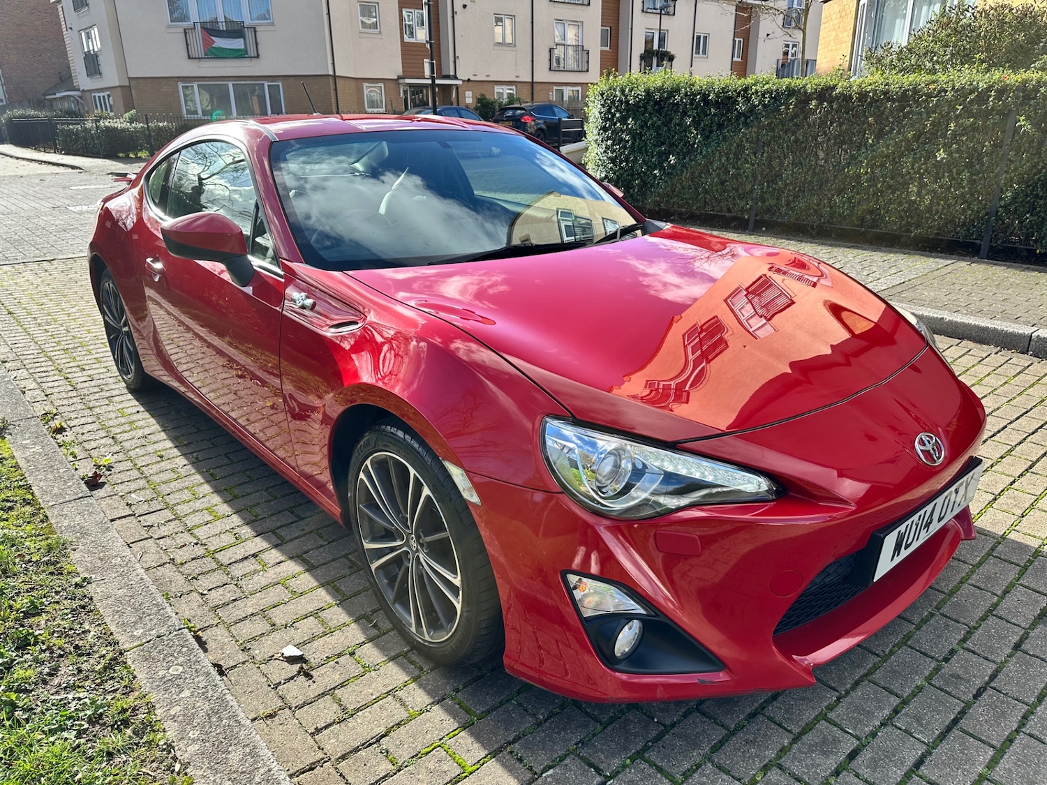 Used Toyota GT86 2014 for sale - 76436880: Photo 2