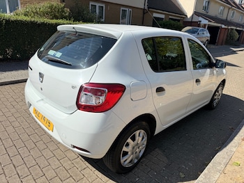Used Dacia Sandero 2016 for sale - 79520126: Photo