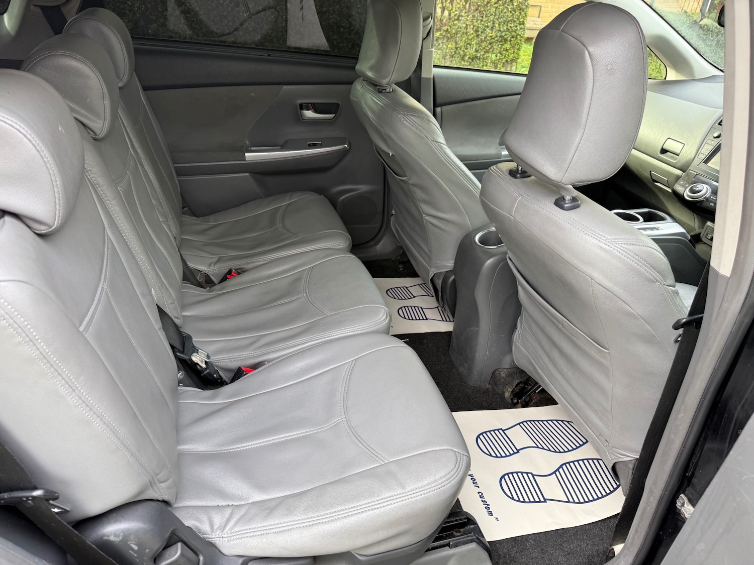 Used Toyota Prius+ 2012 for sale - 77924743: Photo 10