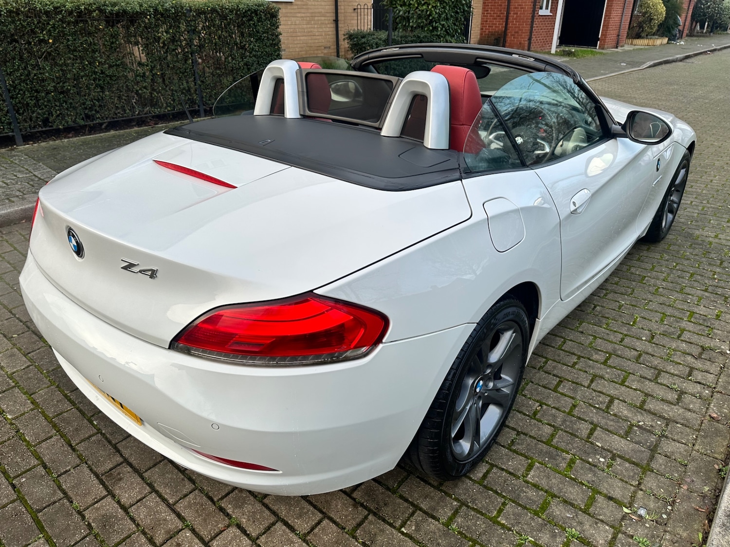 Used BMW Z4 2011 for sale - 77026229: Photo 12