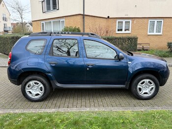 Used Dacia Duster 2017 for sale - 77634055: Photo
