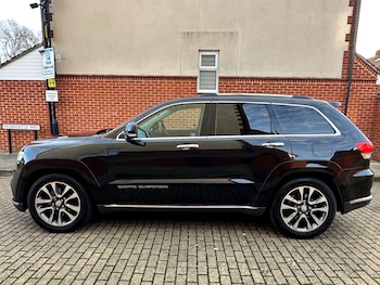 Used Jeep Grand Cherokee 2018 for sale - 76934116: Photo