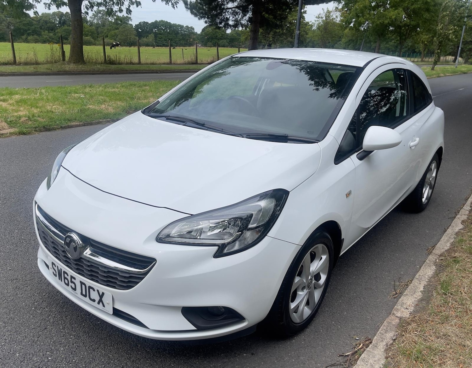 Used Vauxhall Corsa 2015 for sale - 76179134: Photo 2