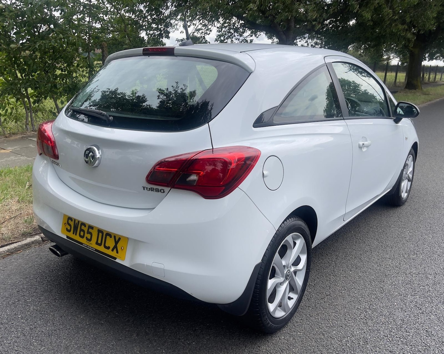 Used Vauxhall Corsa 2015 for sale - 76179134: Photo 3