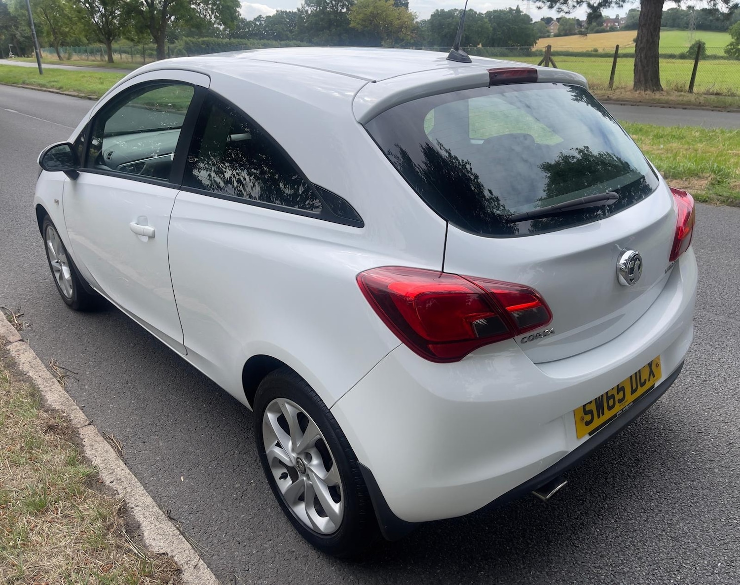 Used Vauxhall Corsa 2015 for sale - 76179134: Photo 4