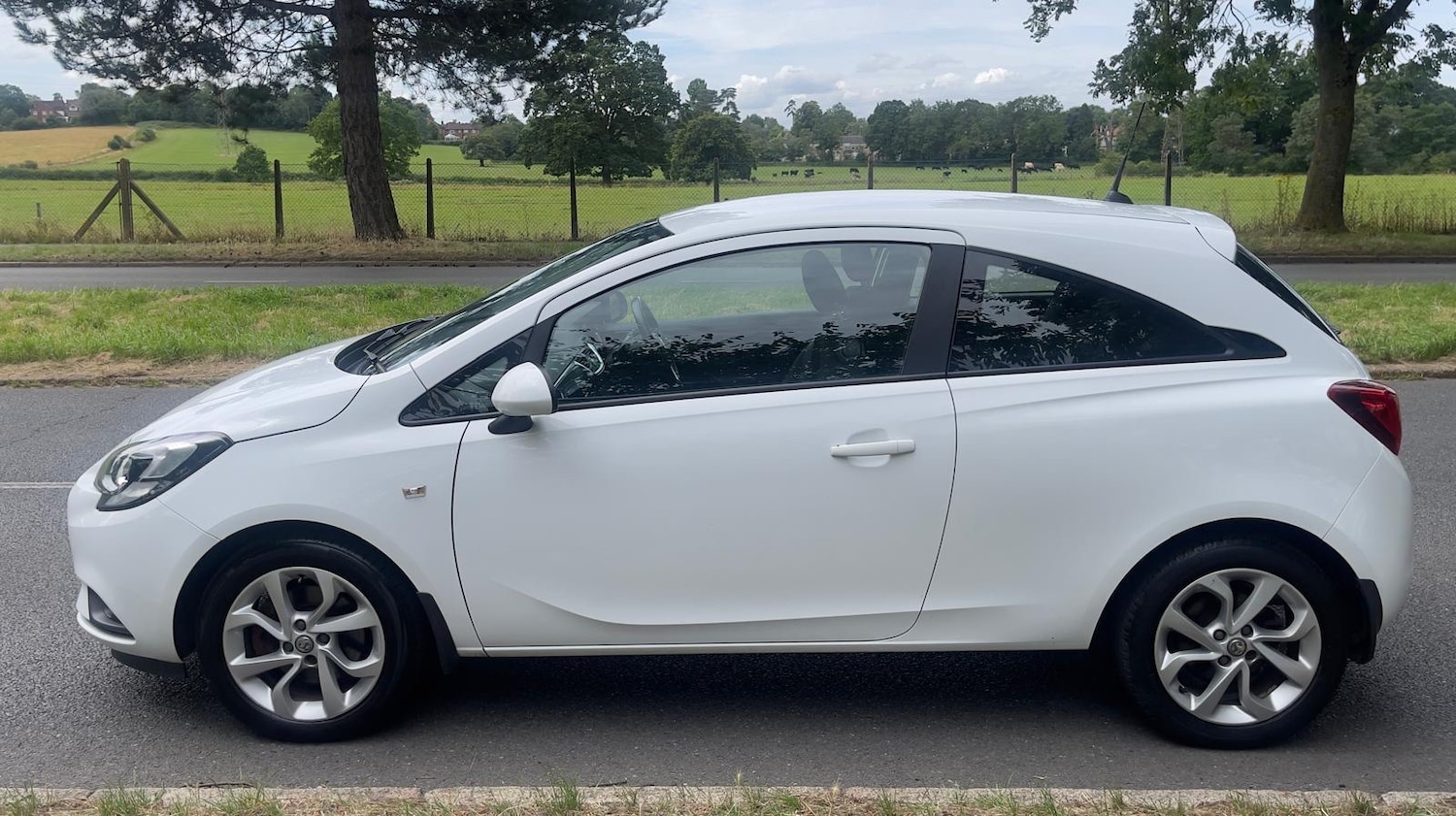 Used Vauxhall Corsa 2015 for sale - 76179134: Photo 8