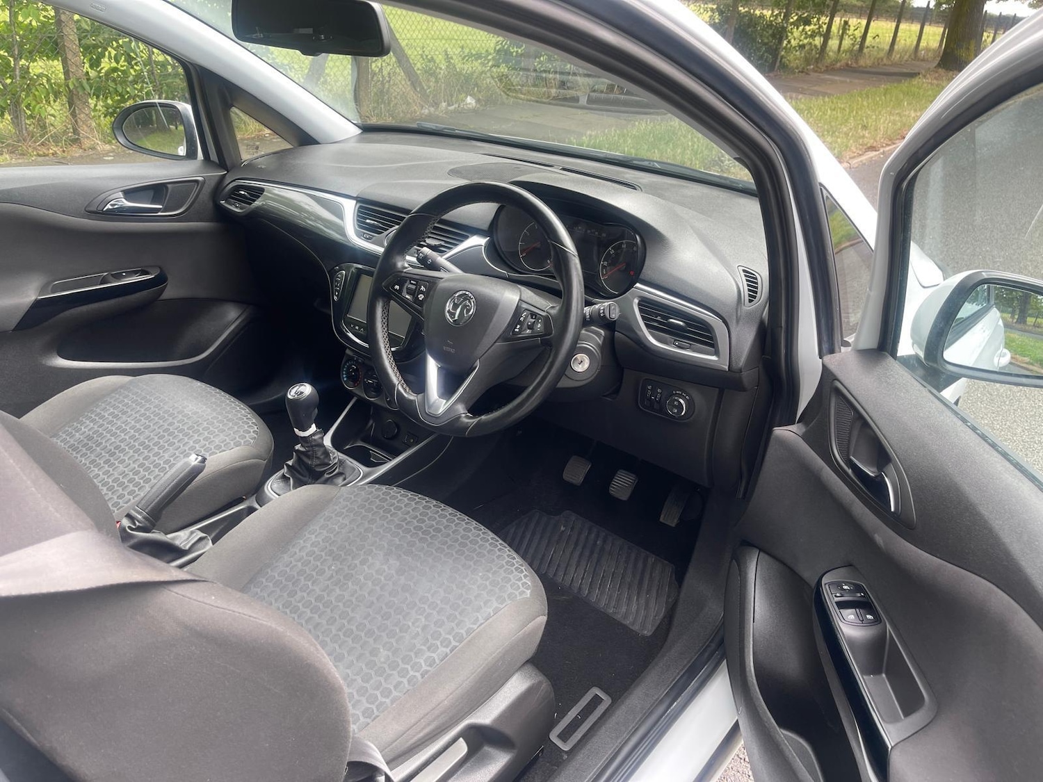 Used Vauxhall Corsa 2015 for sale - 76179134: Photo 9