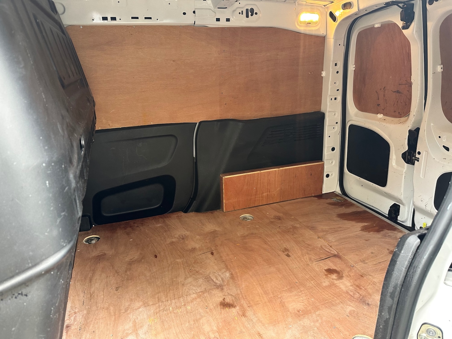 Used Vauxhall Combo 2018 for sale - 76379260: Photo 11