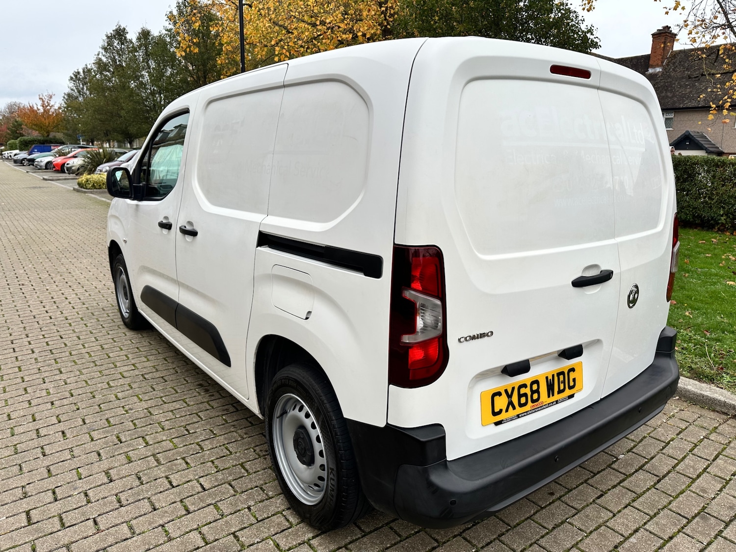 Used Vauxhall Combo 2018 for sale - 76379260: Photo 4
