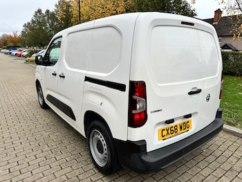 Used Vauxhall Combo 2018 for sale - 76379260: Photo