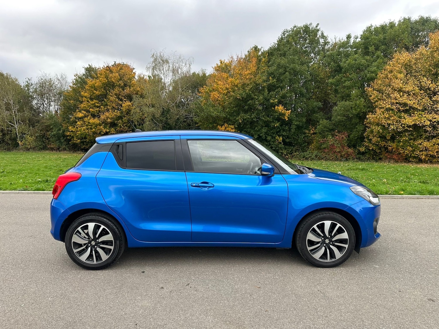 Used Suzuki Swift 2018 for sale - 76317256: Photo 5
