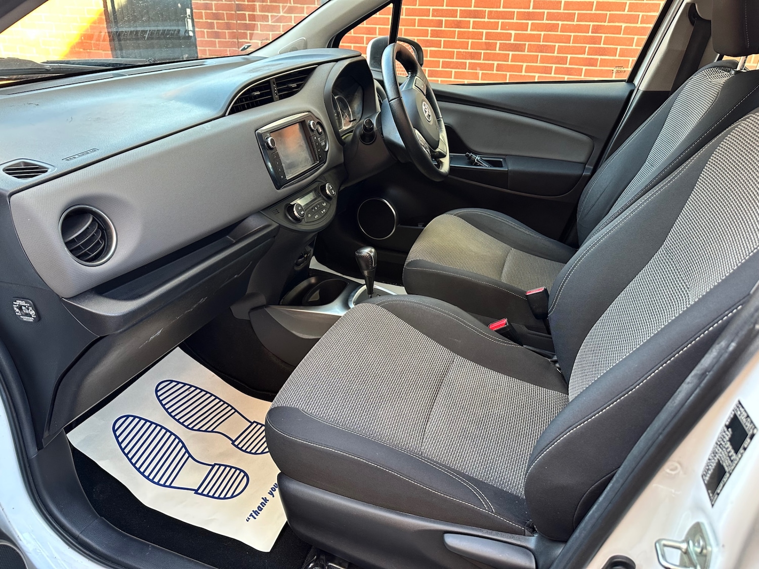 Used Toyota Yaris 2015 for sale - 76935730: Photo 10