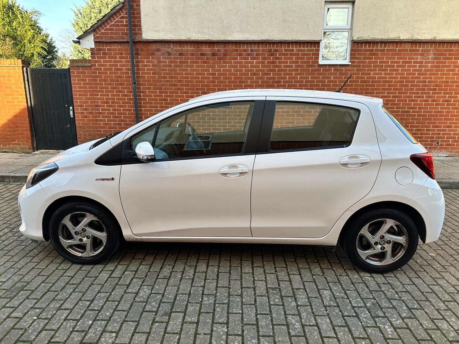 Used Toyota Yaris 2015 for sale - 76935730: Photo 8
