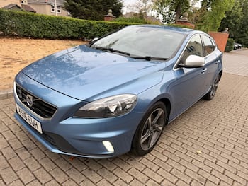 Used Volvo V40 2016 for sale - 79661410: Photo