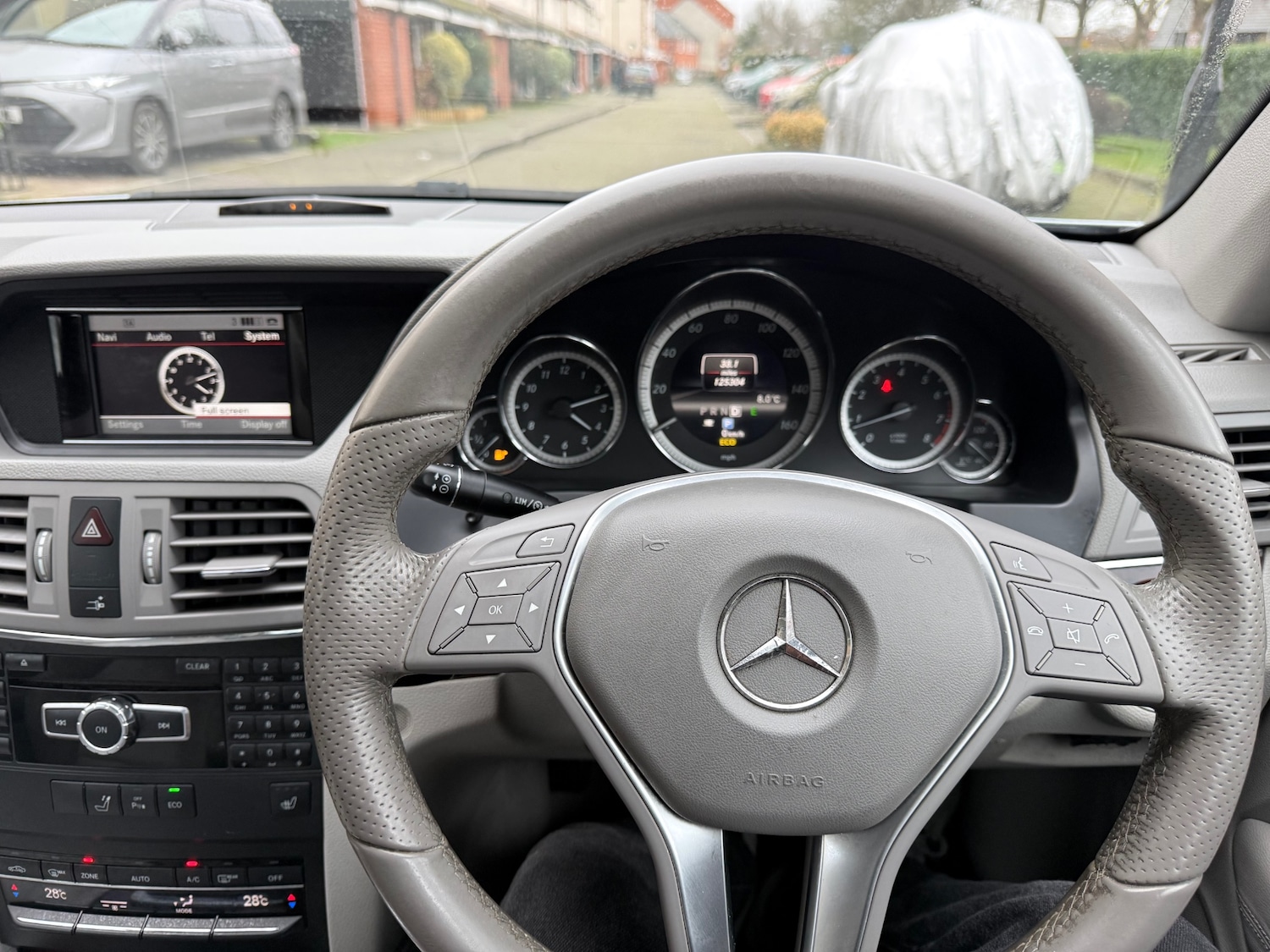 Used Mercedes-Benz E Class 2013 for sale - 77057124: Photo 12