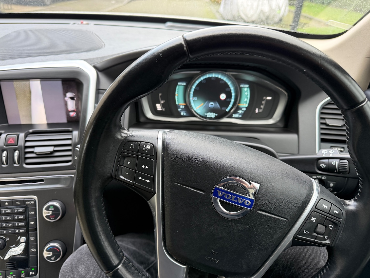 Used Volvo XC60 2025 for sale - 77539911: Photo 15