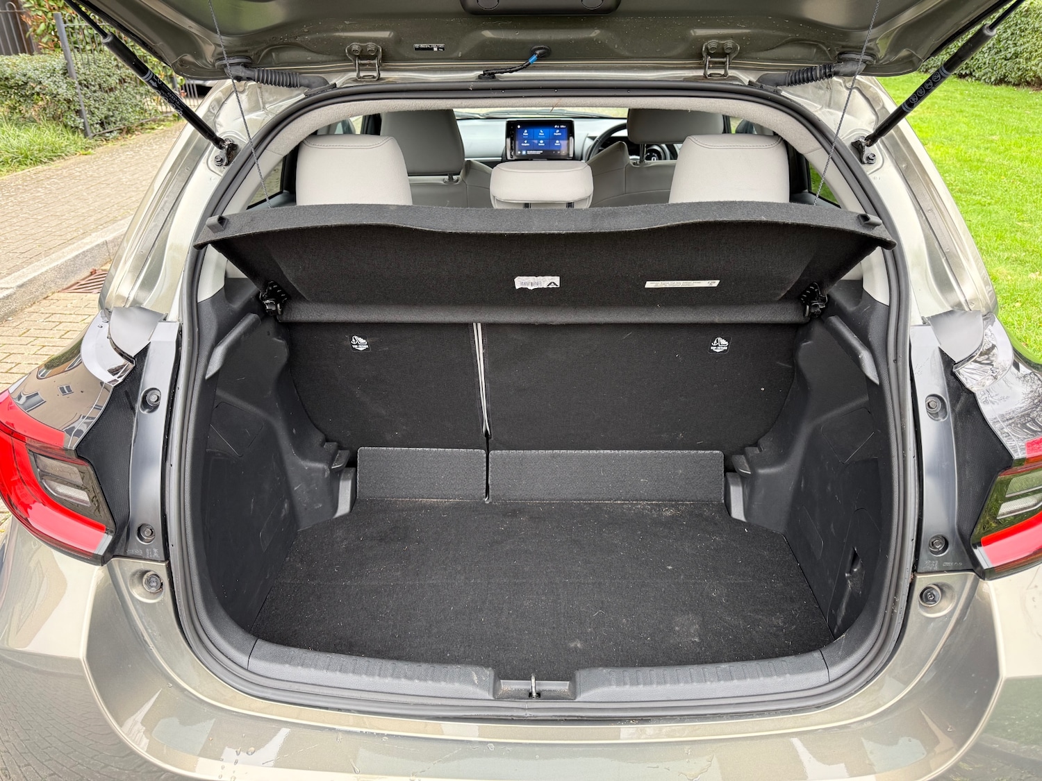 Used Toyota Yaris 2023 for sale - 78060867: Photo 15