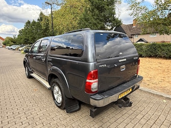 Used Toyota Hilux 2012 for sale - 79600386: Photo