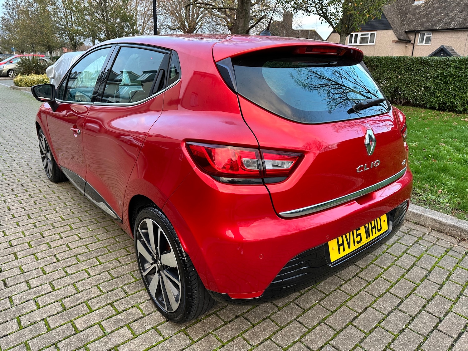 Used Renault Clio 2015 for sale - 76748671: Photo 4