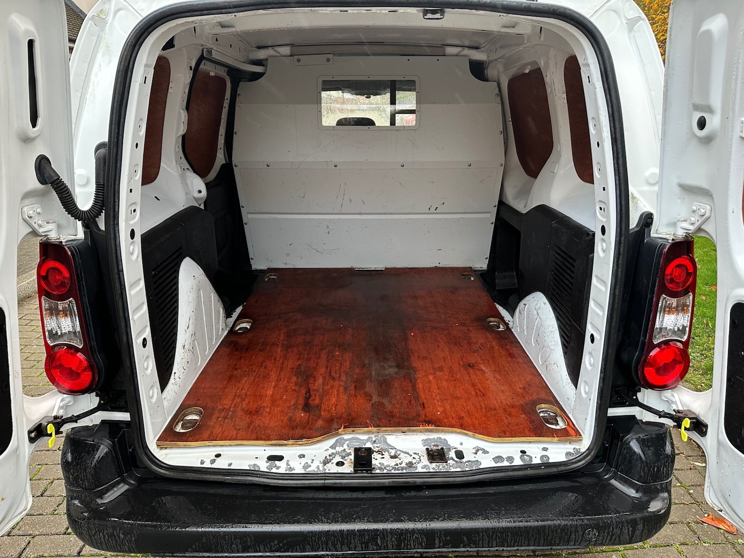 Used Peugeot Partner 2016 for sale - 76439991: Photo 11