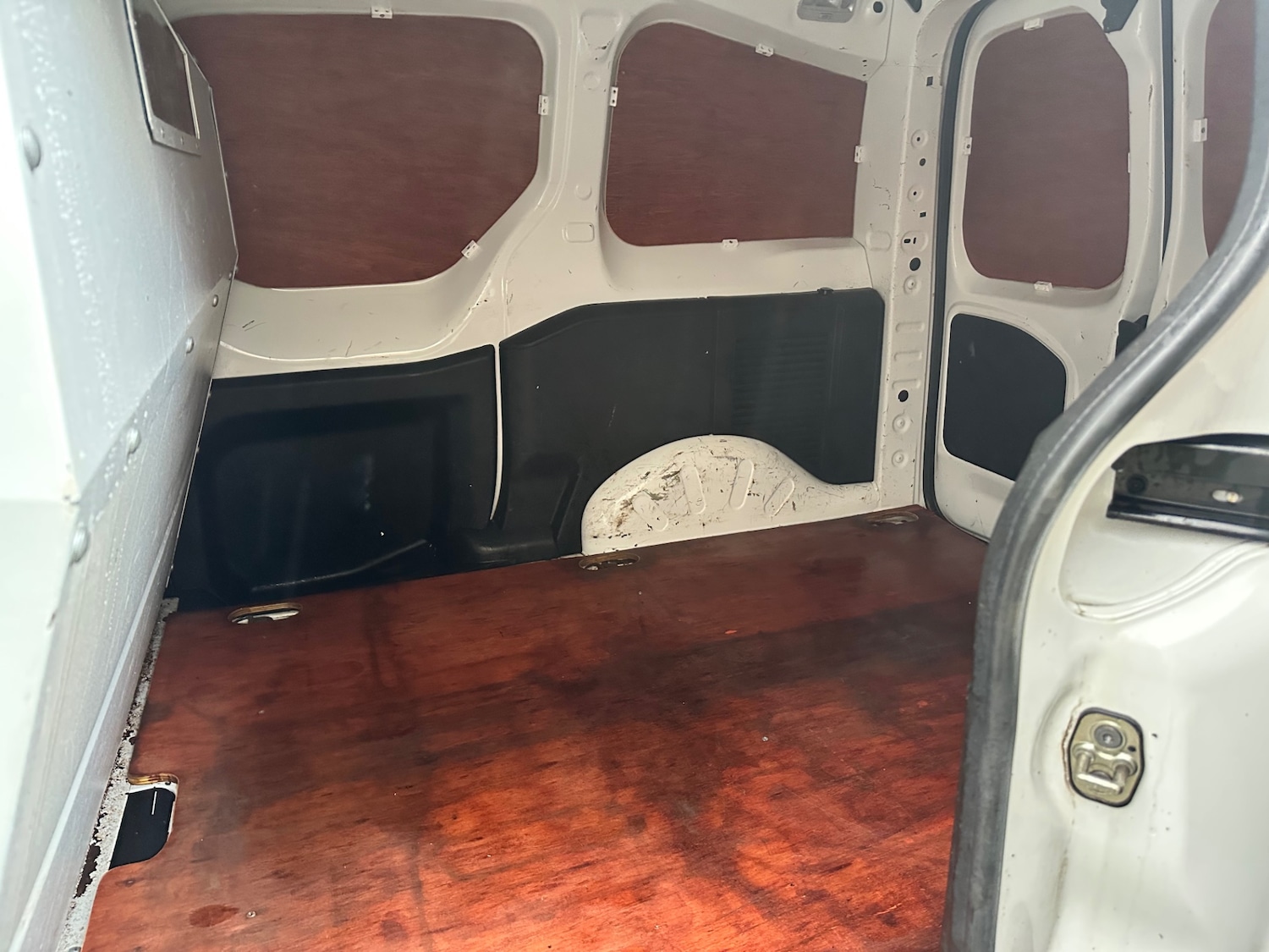 Used Peugeot Partner 2016 for sale - 76439991: Photo 12