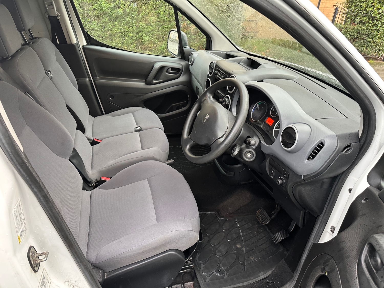 Used Peugeot Partner 2016 for sale - 76439991: Photo 9