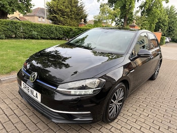 Used Volkswagen Golf 2018 for sale - 78910464: Photo