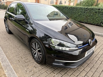 Used Volkswagen Golf 2018 for sale - 78910464: Photo