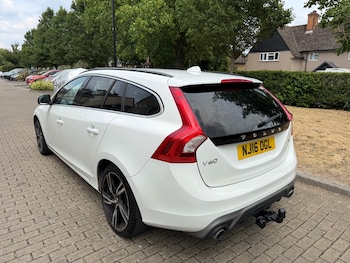 Used Volvo V60 2016 for sale - 79287326: Photo