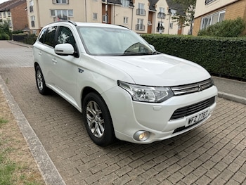 Used Mitsubishi Outlander 2015 for sale - 78945943: Photo