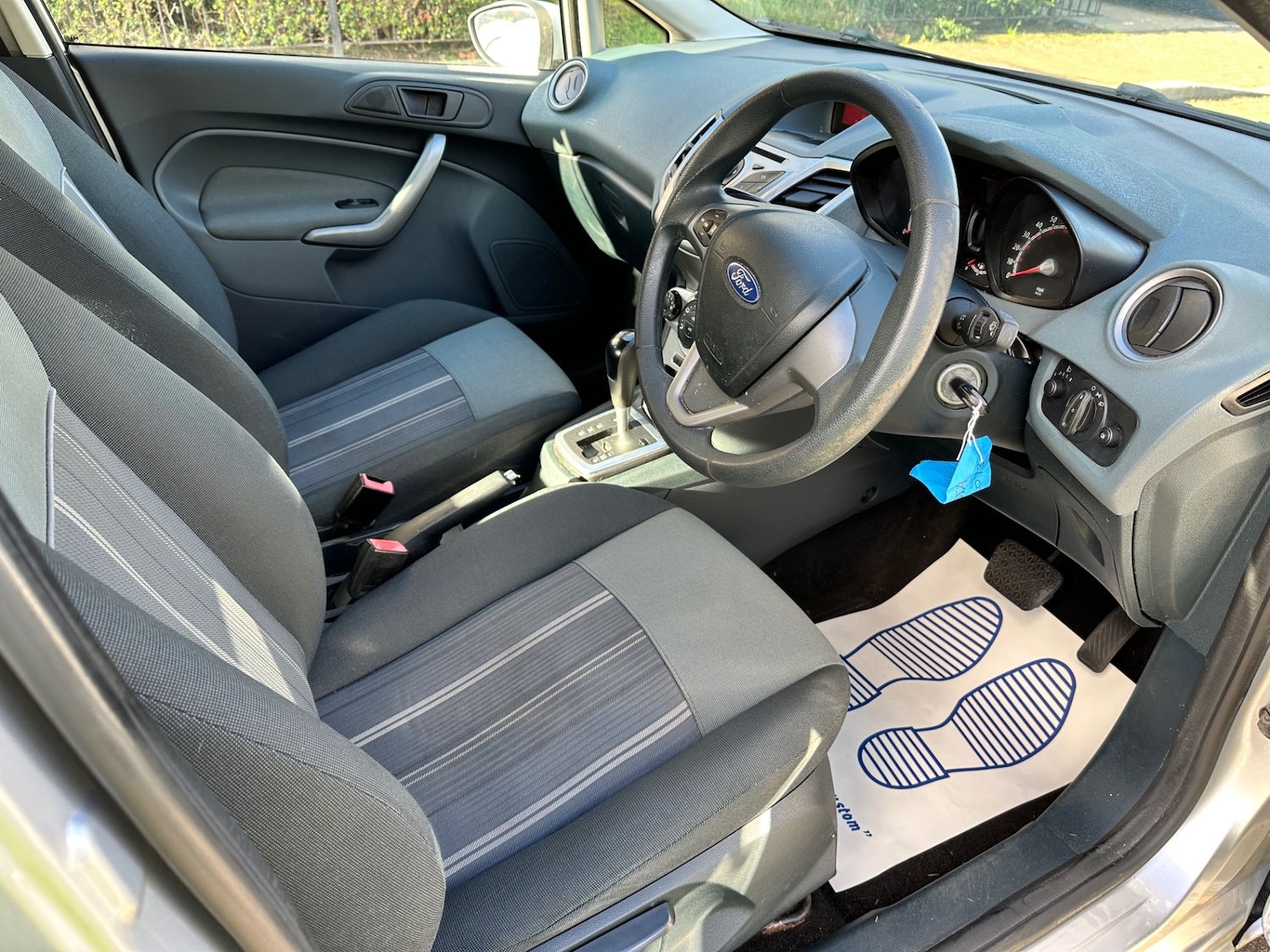 Used Ford Fiesta 2010 for sale - 76566592: Photo 11