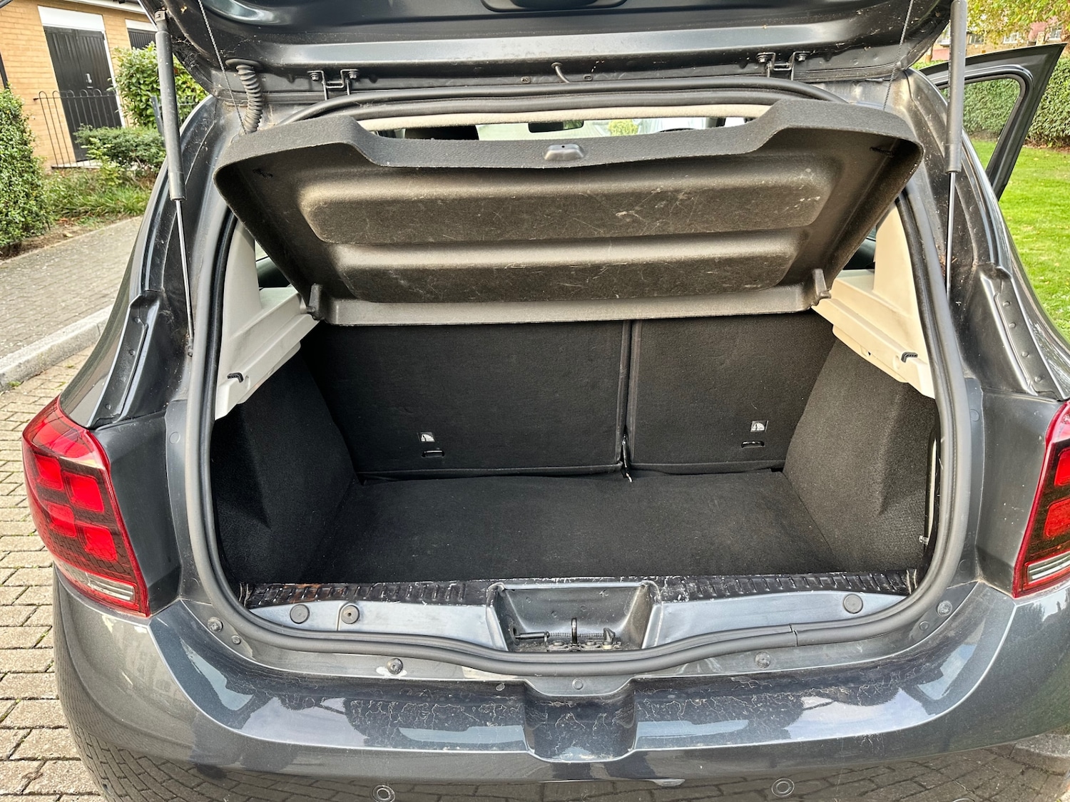 Used Dacia Sandero Stepway 2017 for sale - 76159823: Photo 14