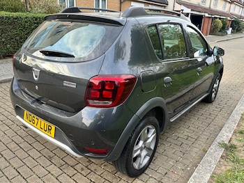 Used Dacia Sandero Stepway 2017 for sale - 76159823: Photo