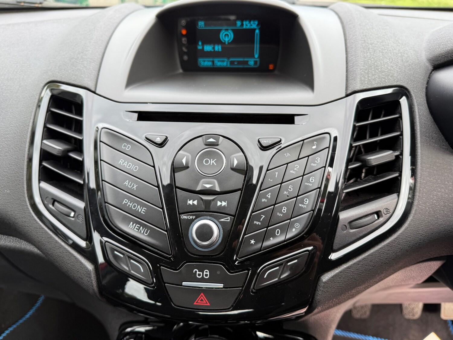 Used Ford Fiesta 2015 for sale - 76011995: Photo 15