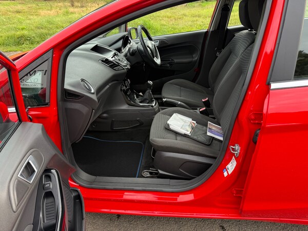 Used Ford Fiesta 2015 for sale - 76011995: Photo 28