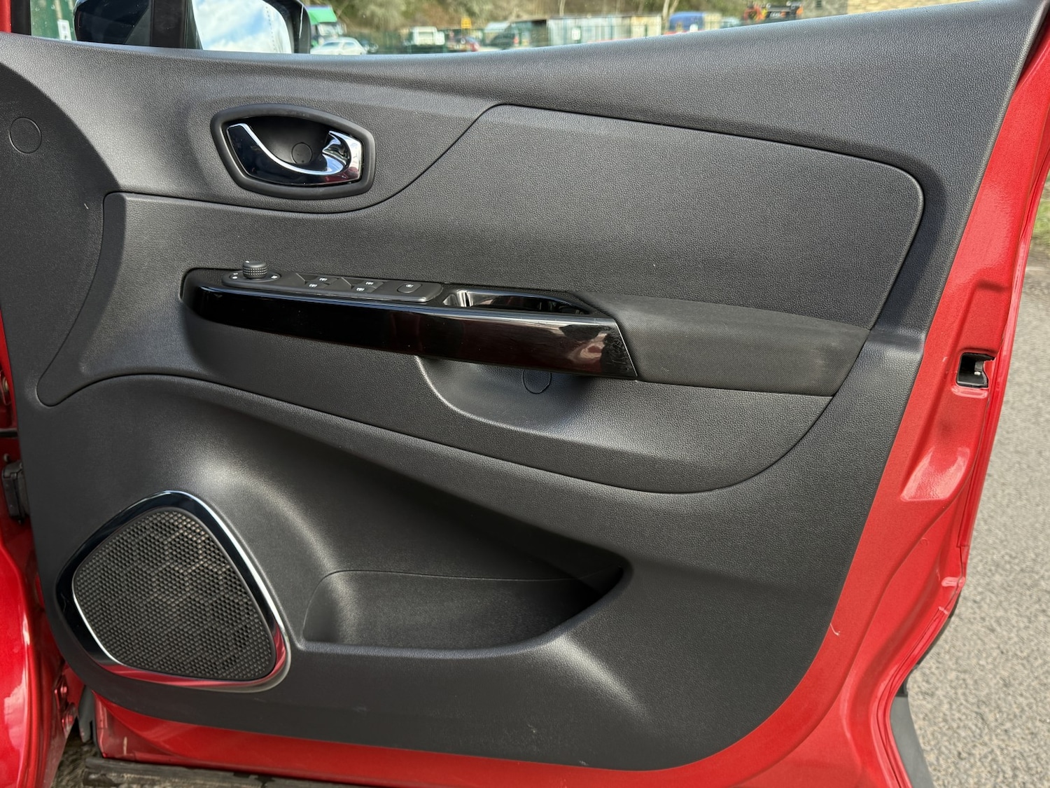 Used Renault Captur 2017 for sale - 78145885: Photo 18