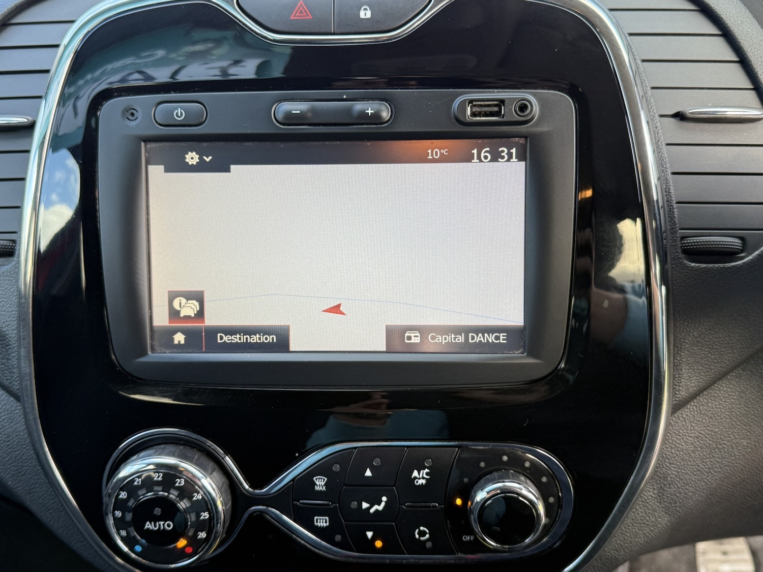 Used Renault Captur 2017 for sale - 78145885: Photo 24