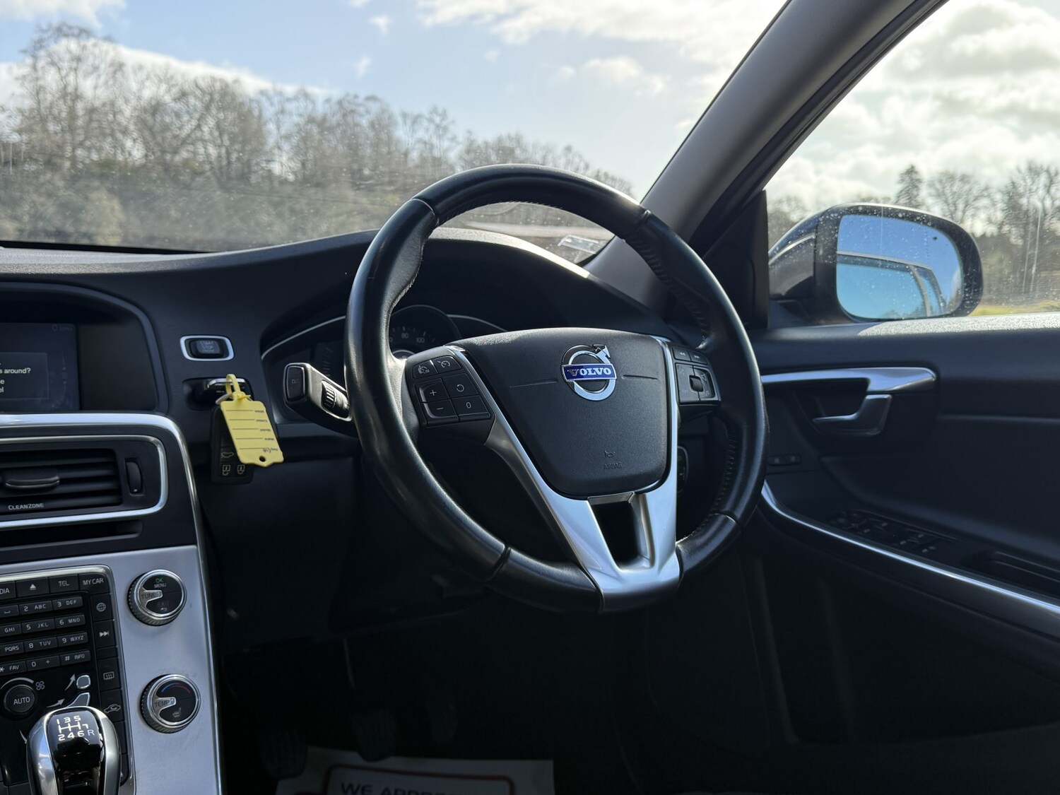 Used Volvo V60 2017 for sale - 78070569: Photo 17