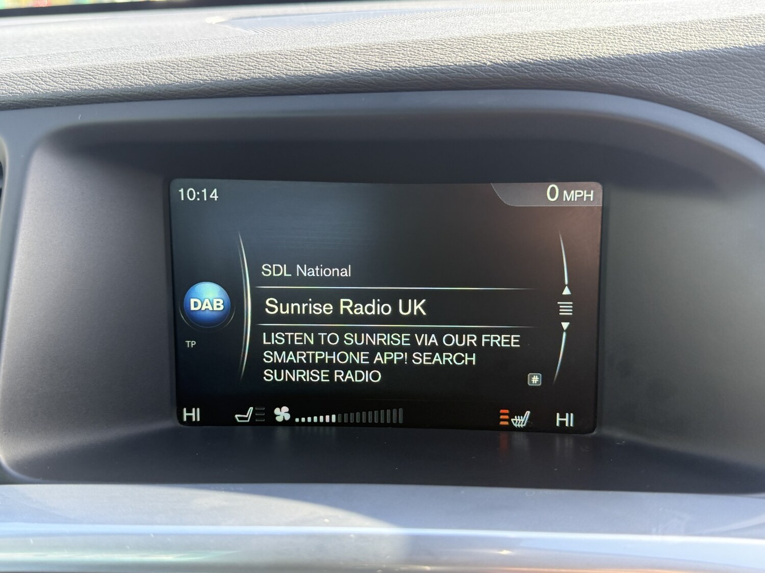 Used Volvo V60 2017 for sale - 78070569: Photo 25