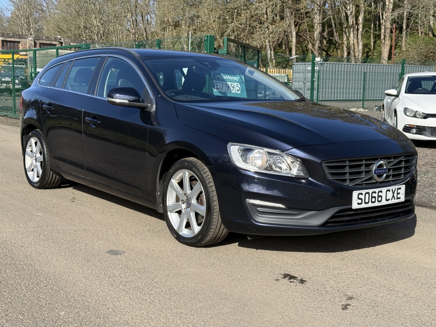 Used Volvo V60 2017 for sale - 78070569: Photo 3