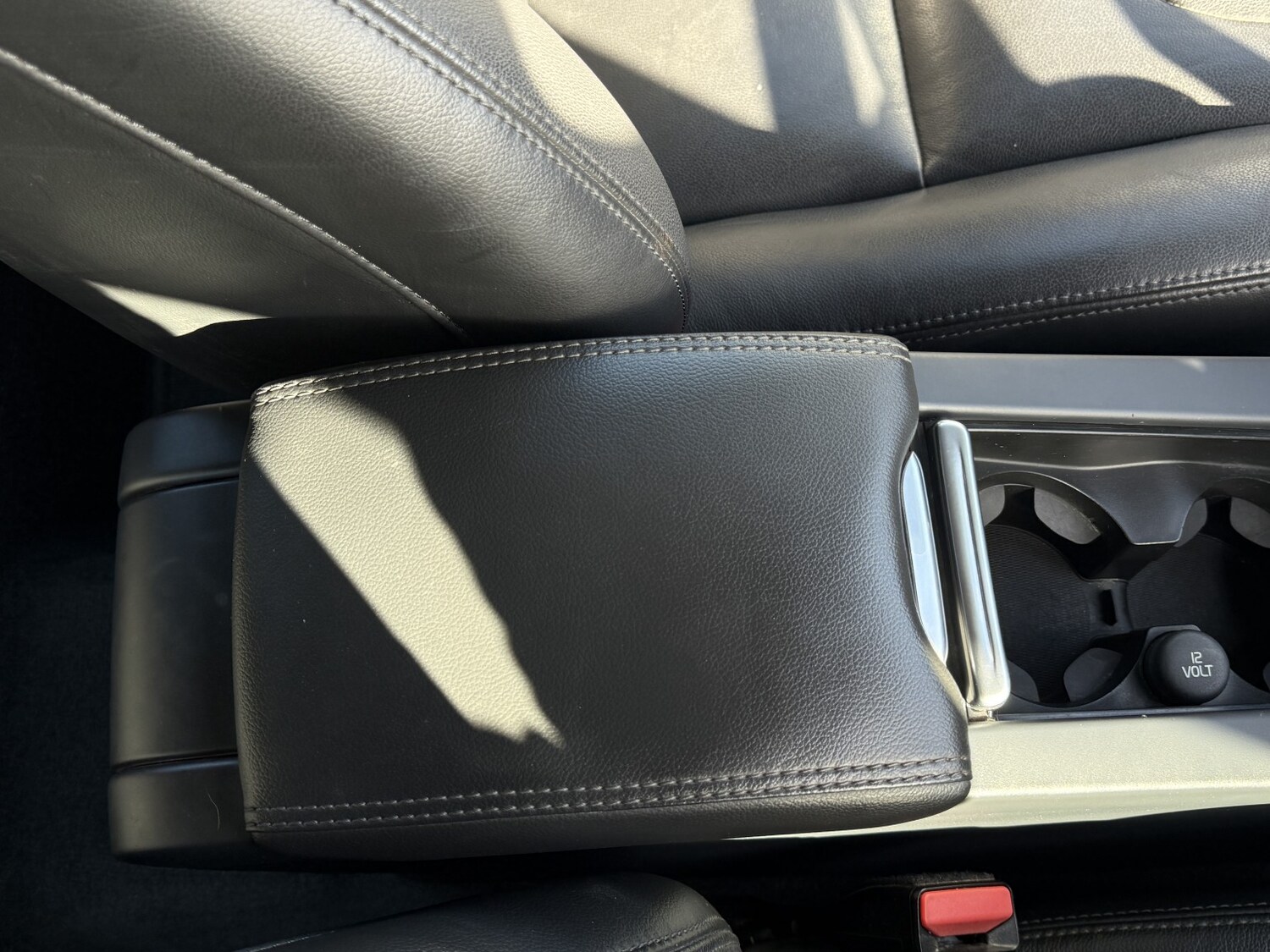 Used Volvo V60 2017 for sale - 78070569: Photo 33