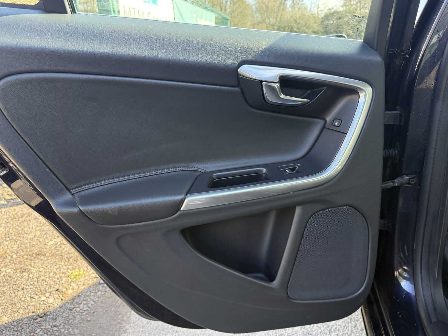 Used Volvo V60 2017 for sale - 78070569: Photo 40