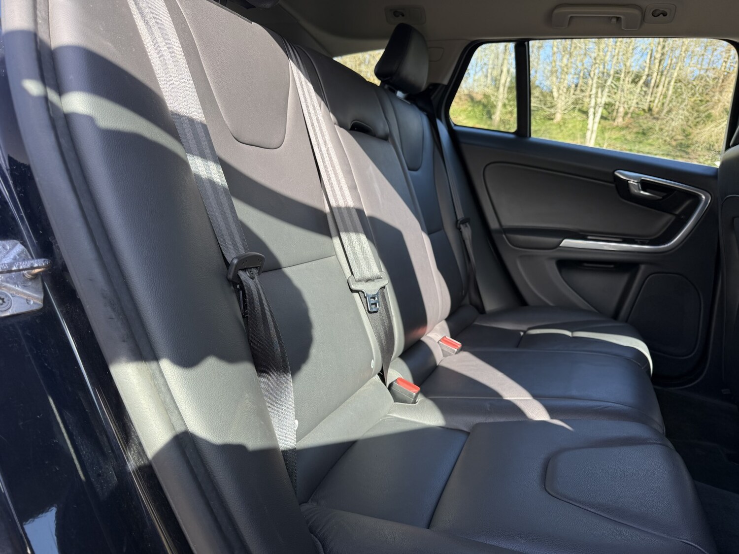 Used Volvo V60 2017 for sale - 78070569: Photo 43